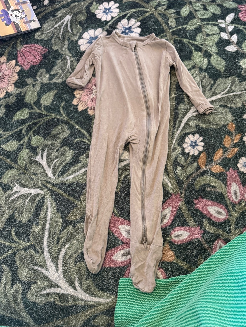 Kyte BABY Neutral Taupe Zip-Front Footed Pajama